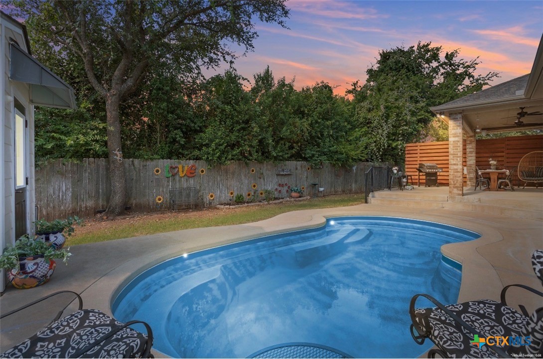 659 Northcliffe Drive