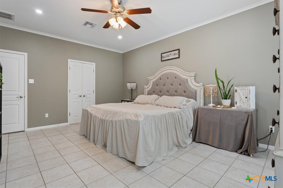 659 Northcliffe Drive