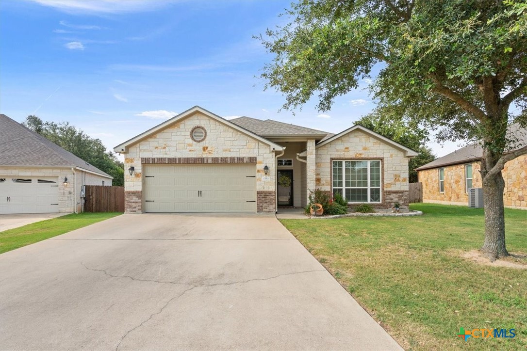 659 Northcliffe Drive