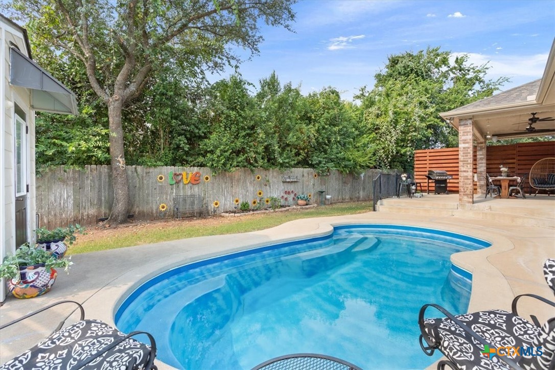 659 Northcliffe Drive