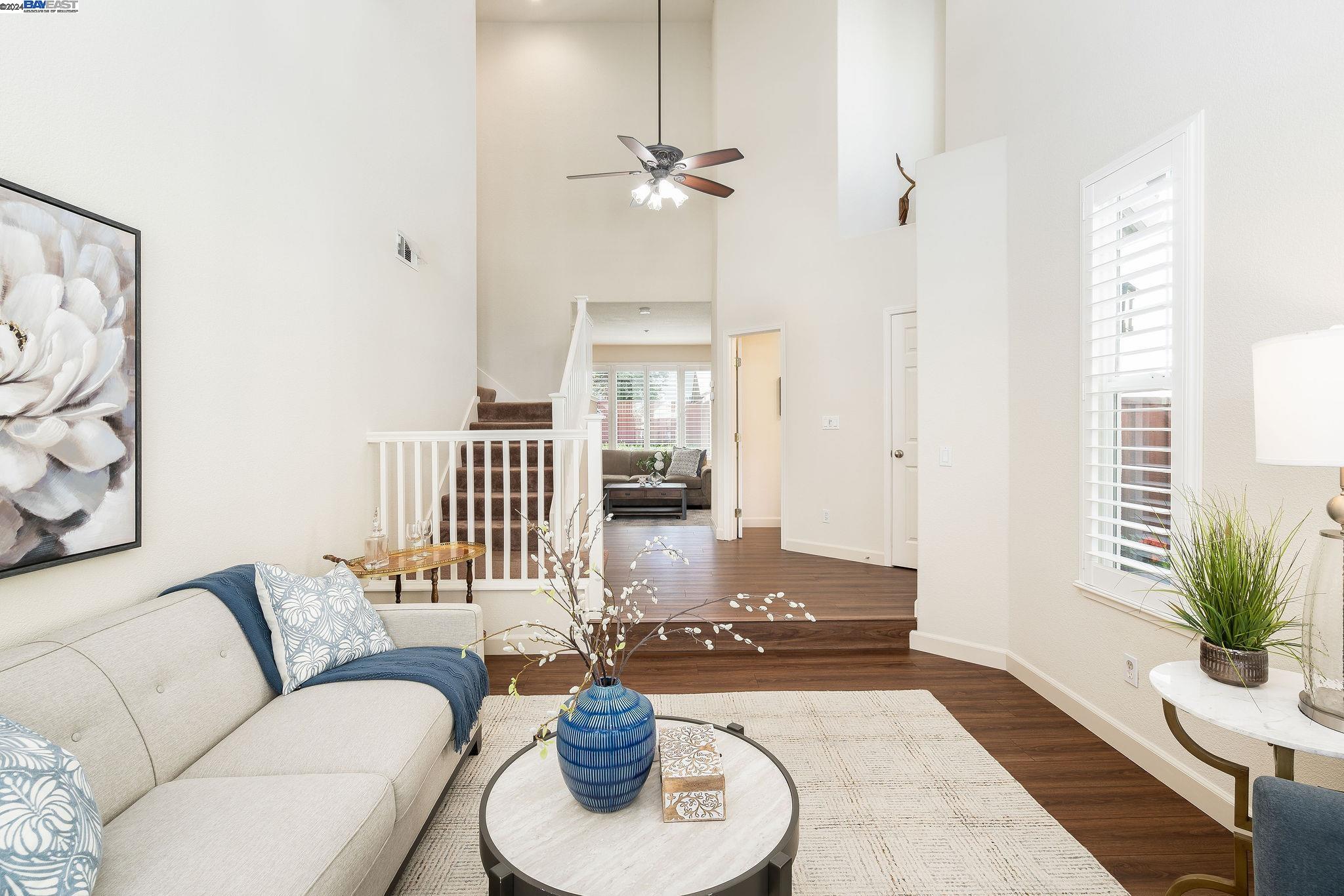 5889 Woodrose Way