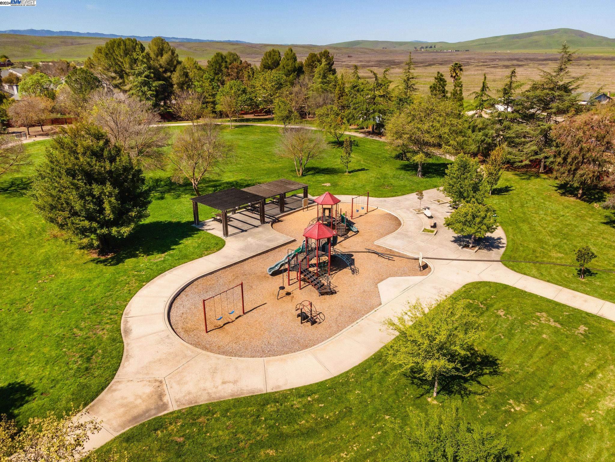 5889 Woodrose Way