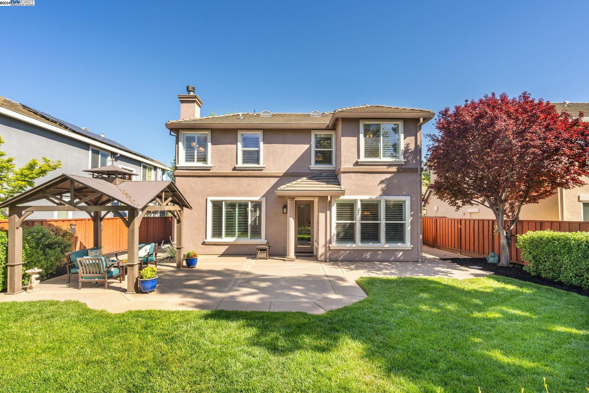 5889 Woodrose Way