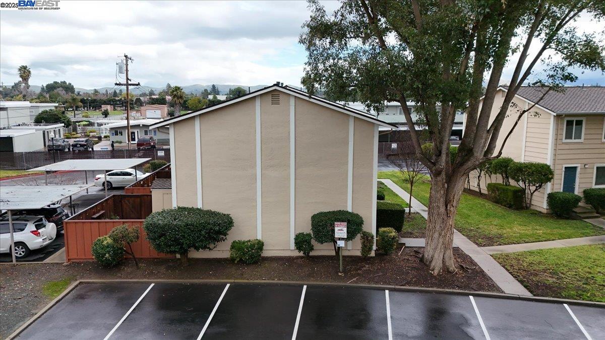 3673 Carrigan Cmn