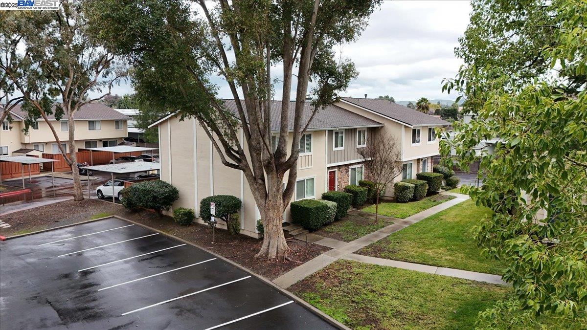3673 Carrigan Cmn