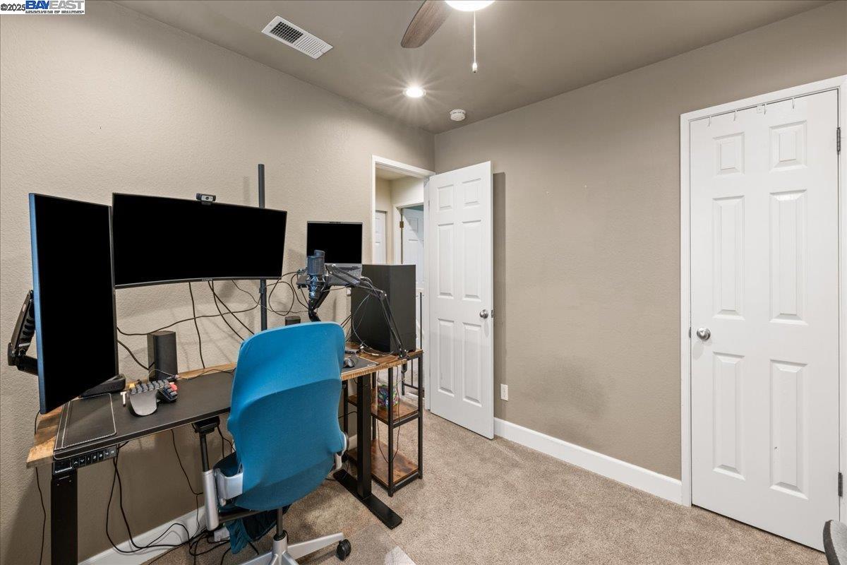 3673 Carrigan Cmn