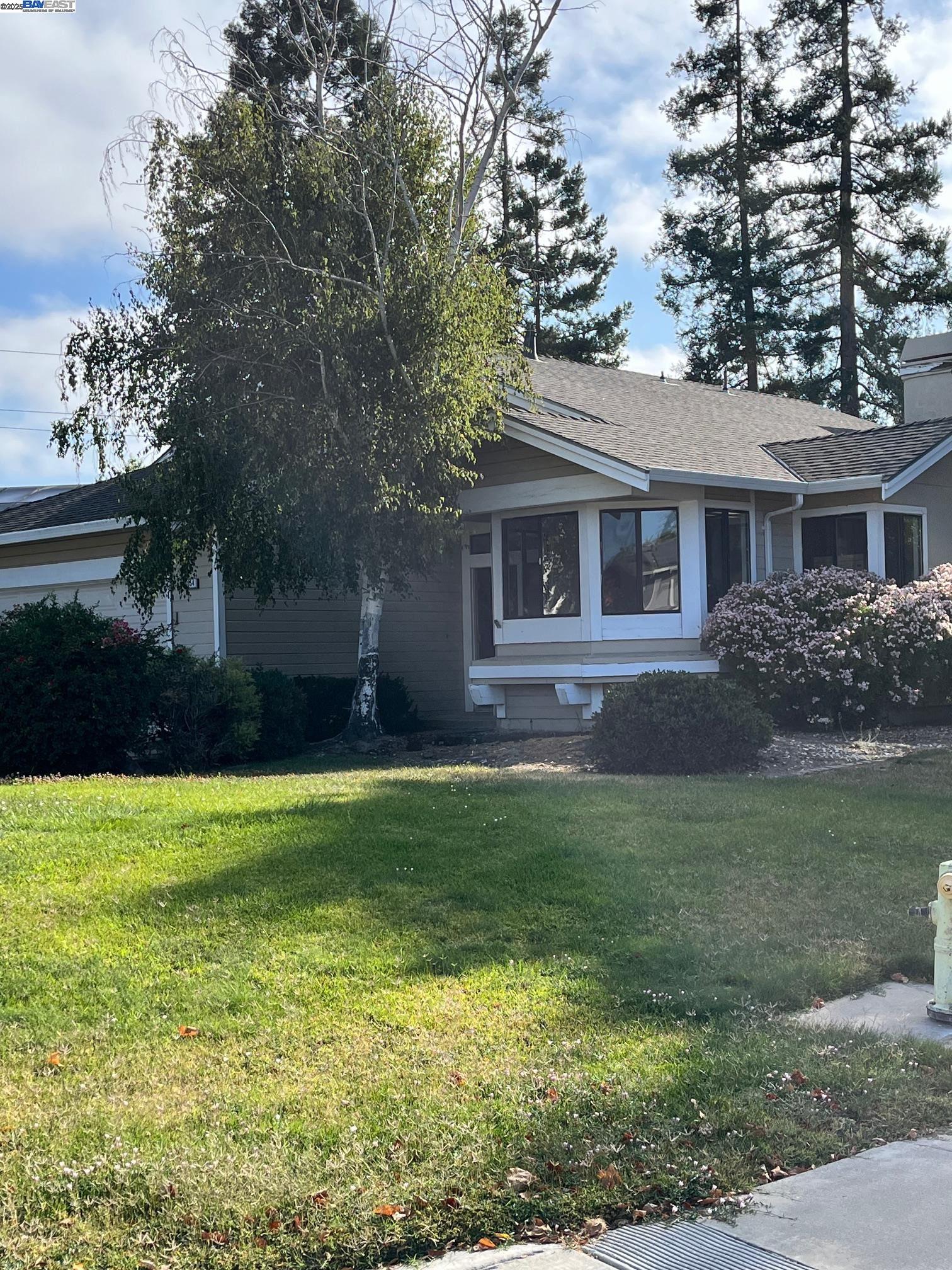3854 Phoebe Ct