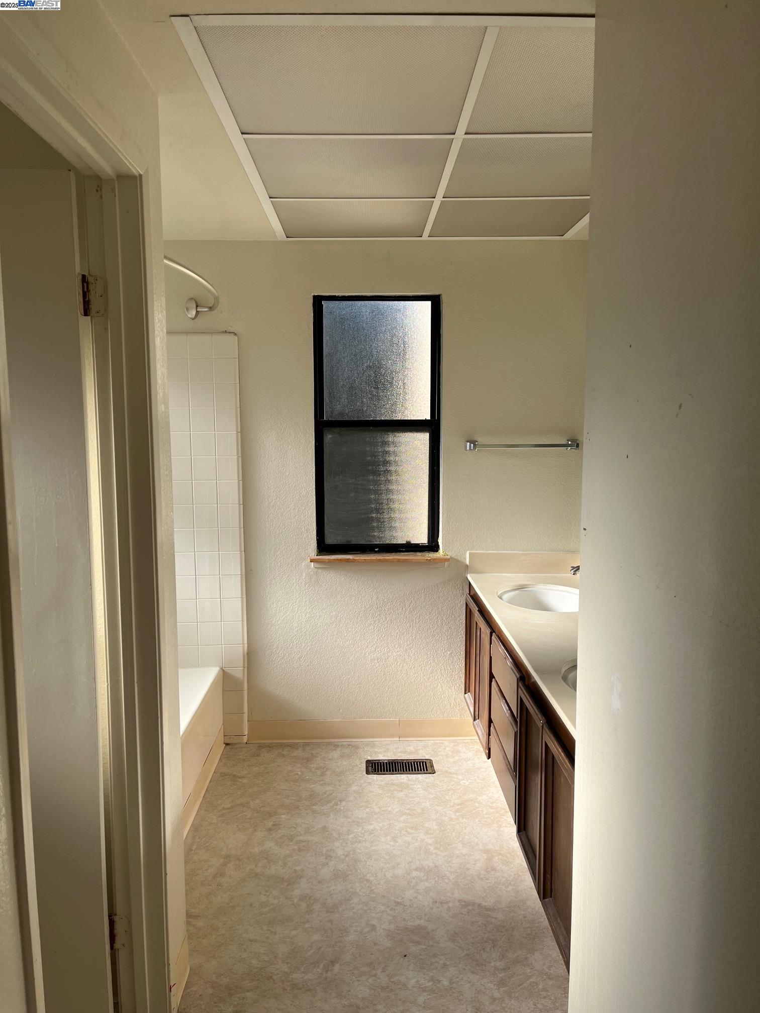 3854 Phoebe Ct