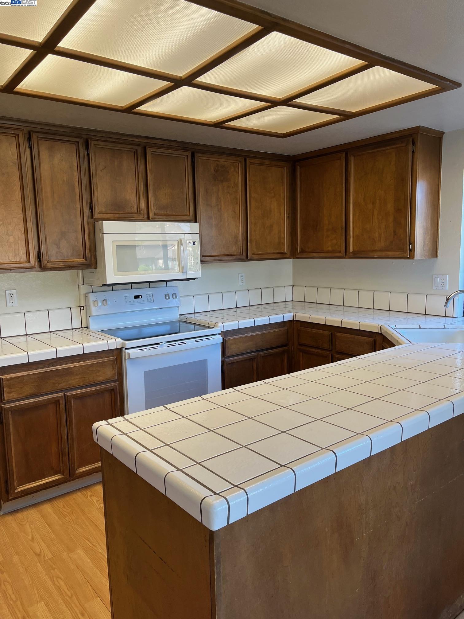 3854 Phoebe Ct