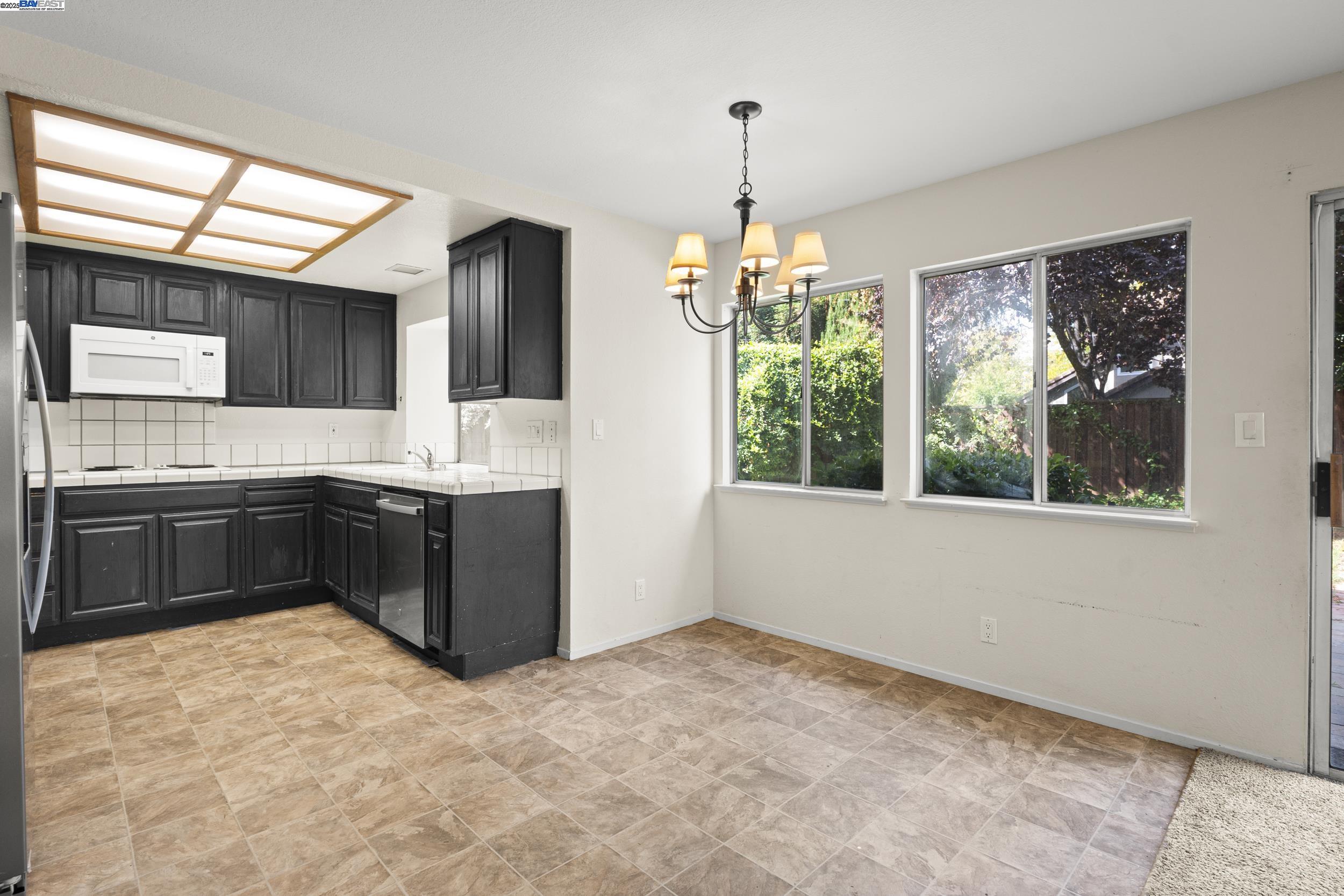 1718 Nursery Way