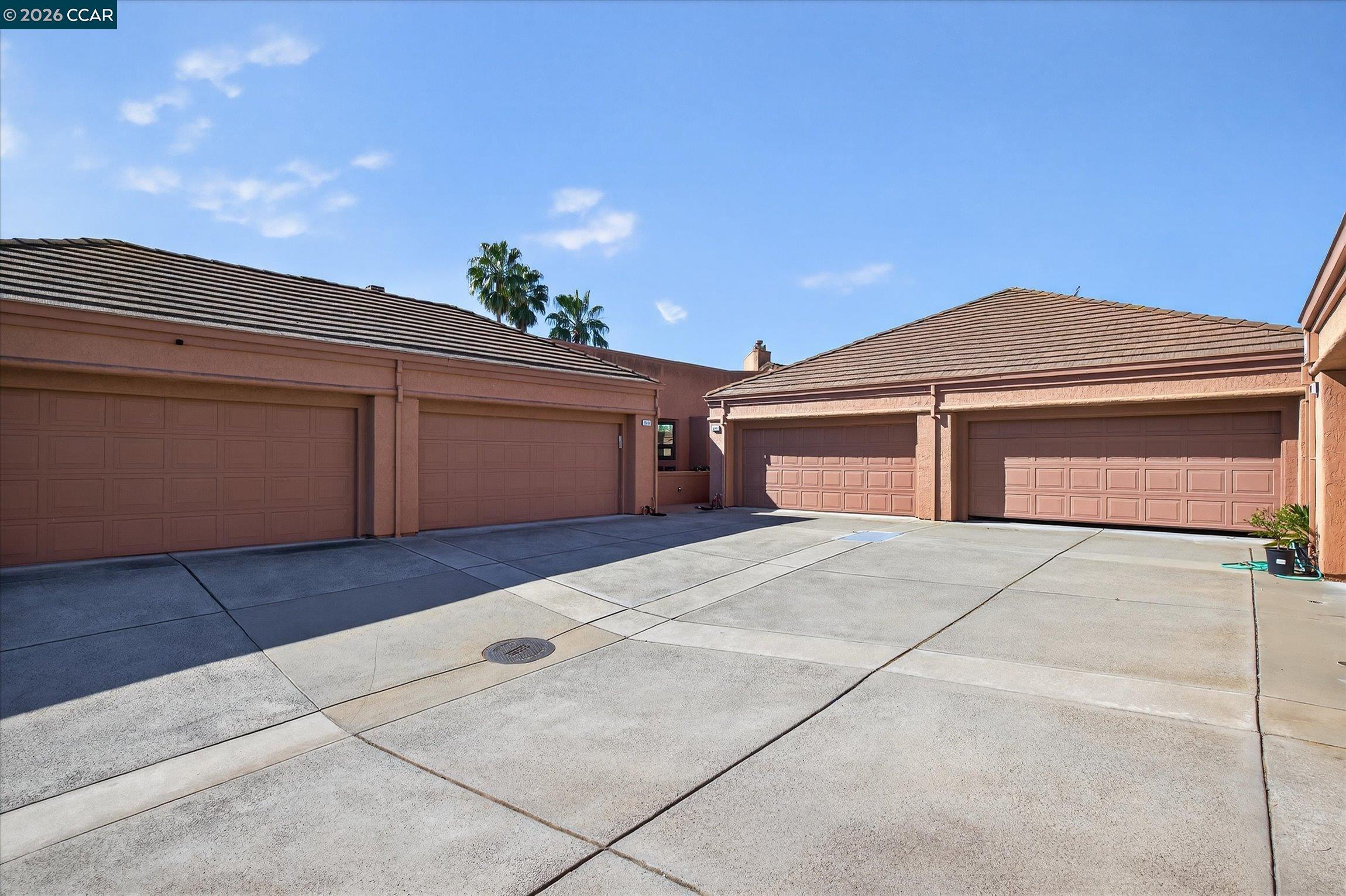 4059 W Lakeshore Dr