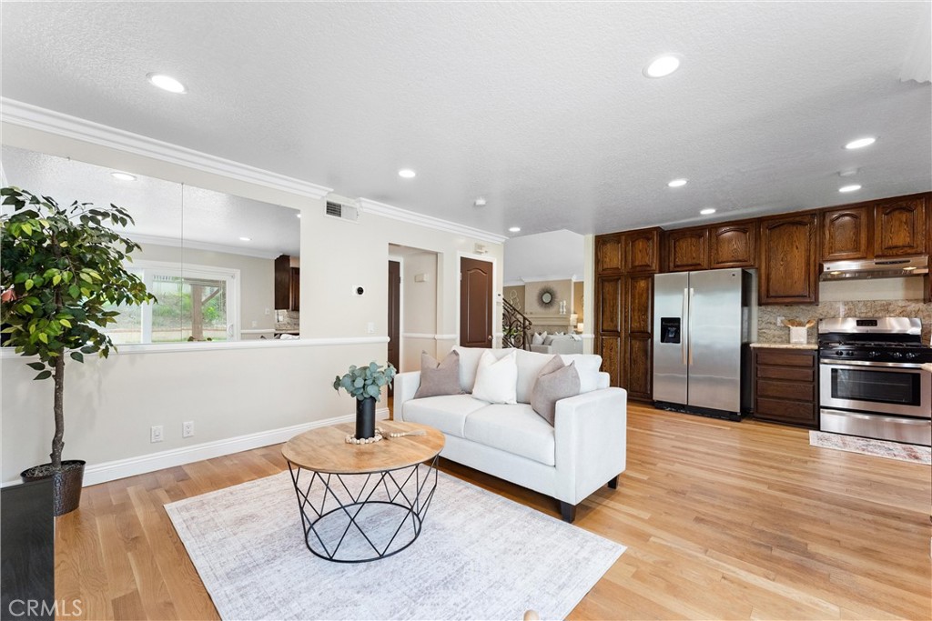 25 Westbrook Lane
