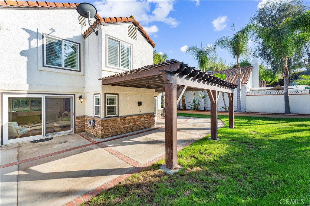 25 Westbrook Lane