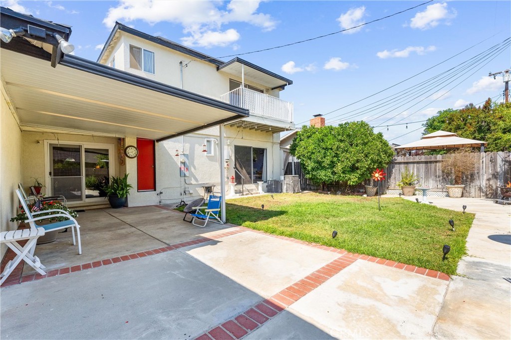 942 Oleander Street