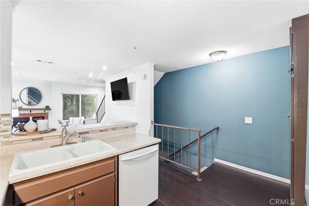 334 S Walnut