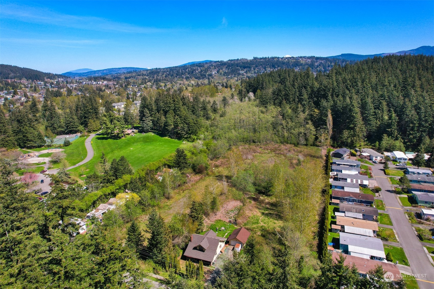 331 Chuckanut Drive N