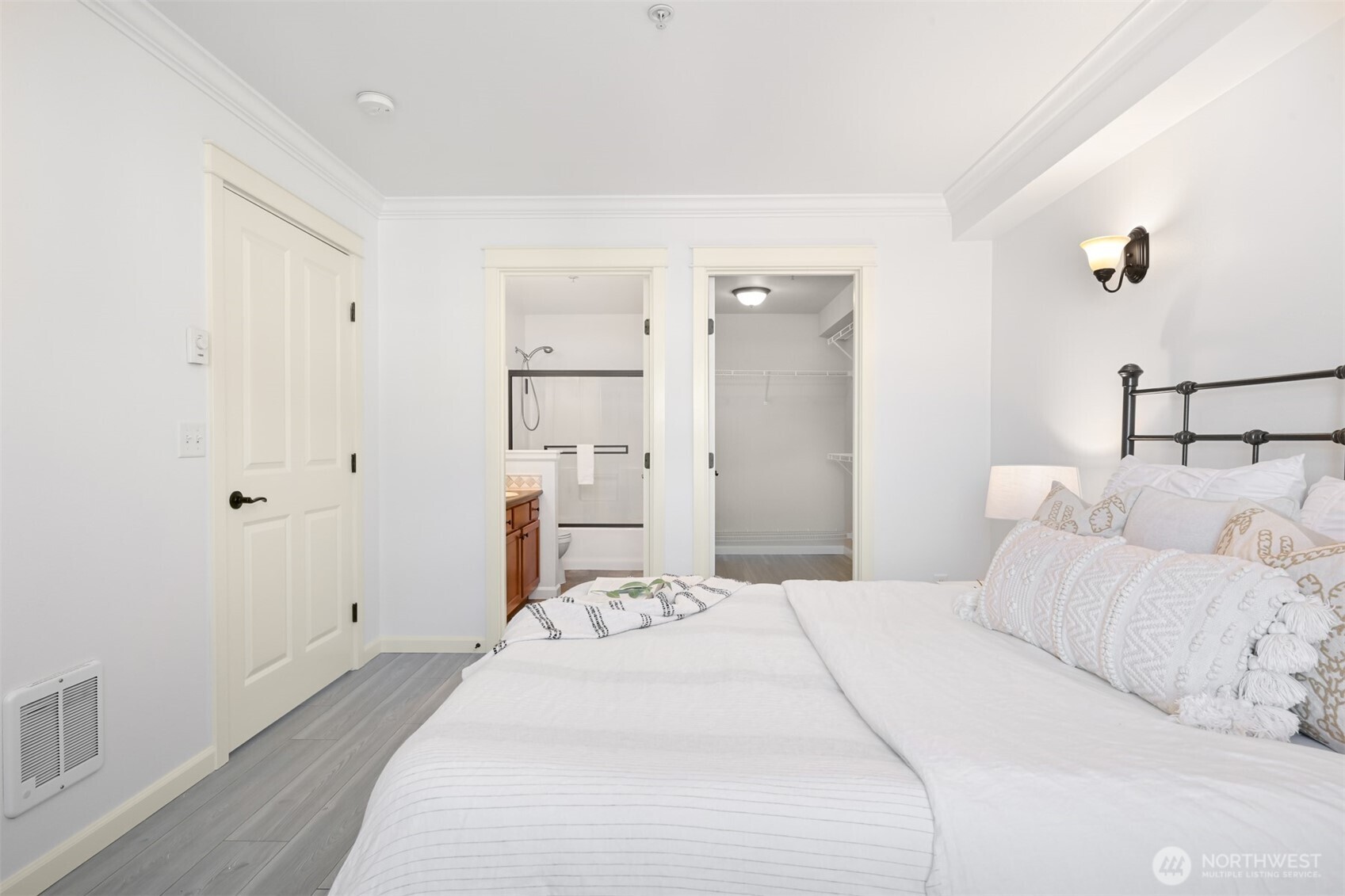 700 32nd Street Unit: A407