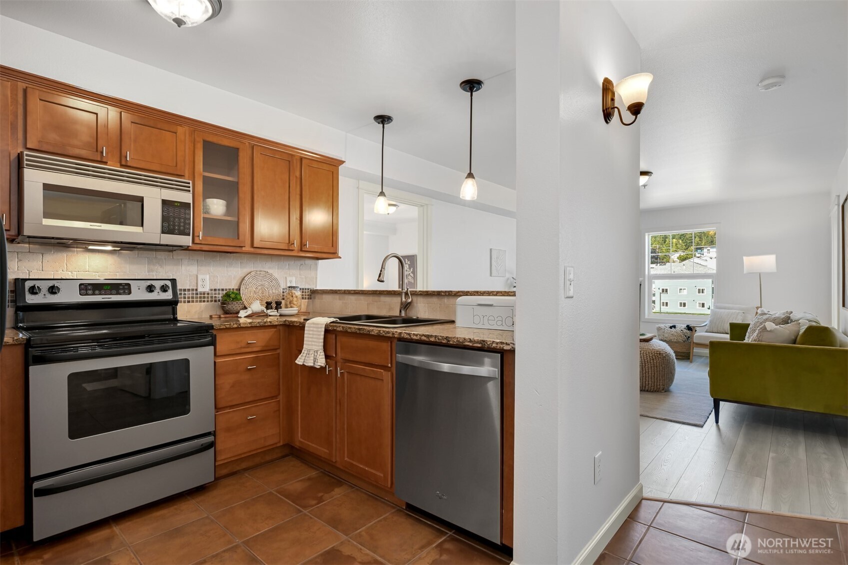 700 32nd Street Unit: A407