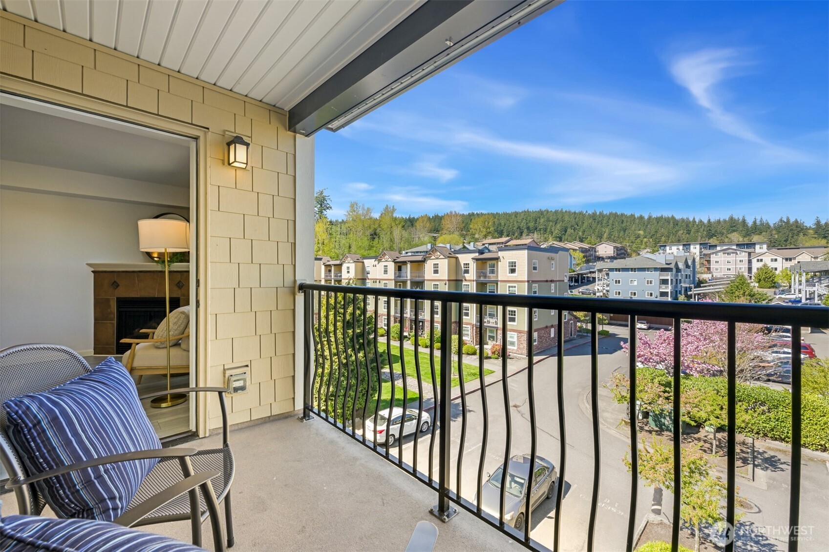 700 32nd Street Unit: A407