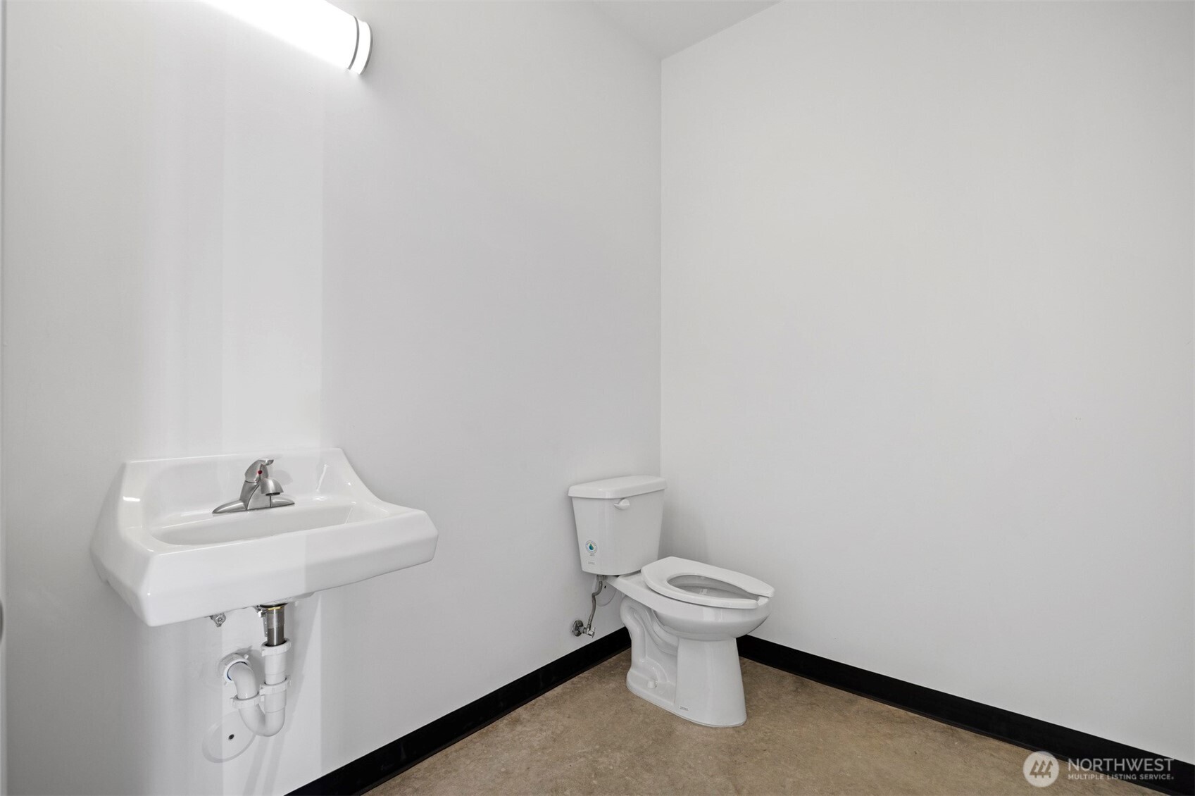 1915 Baltic Way Unit: B109