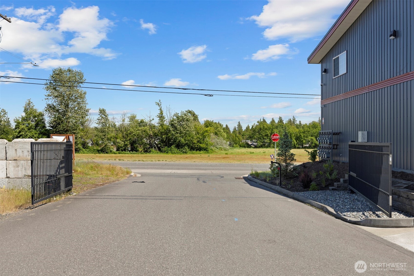 1915 Baltic Way Unit: B109