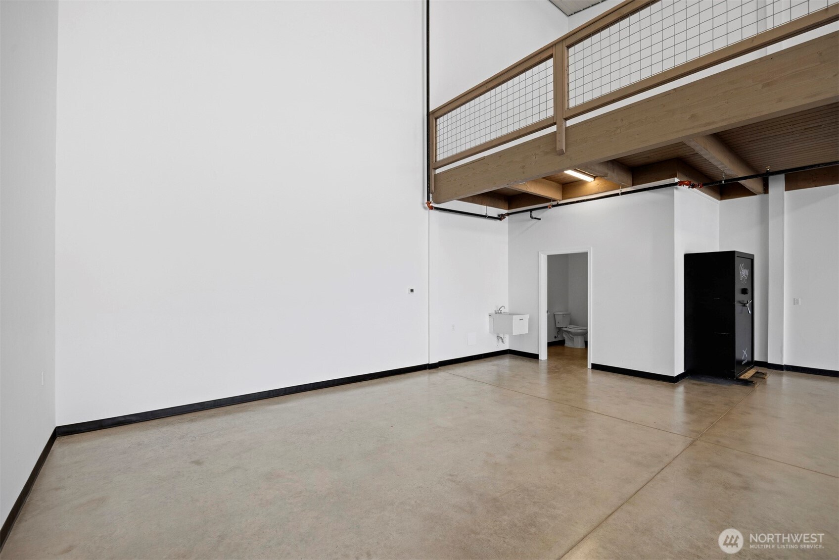 1915 Baltic Way Unit: B109