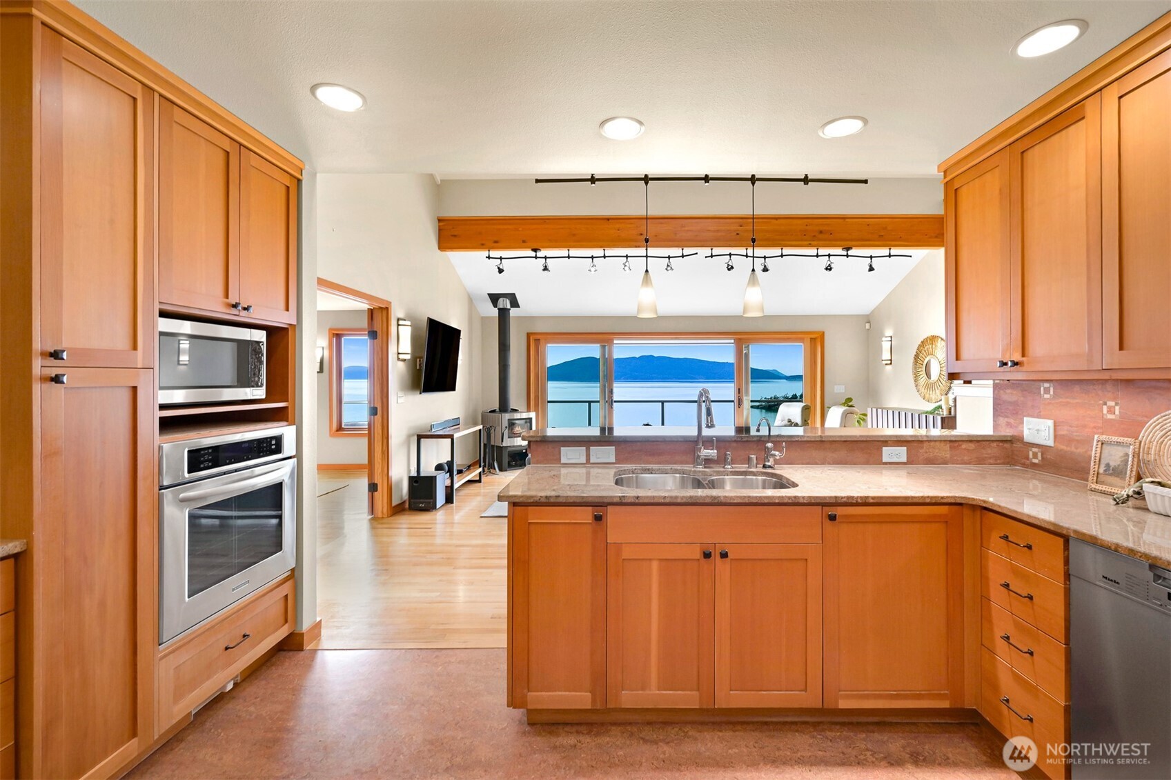 1317 Chuckanut Drive