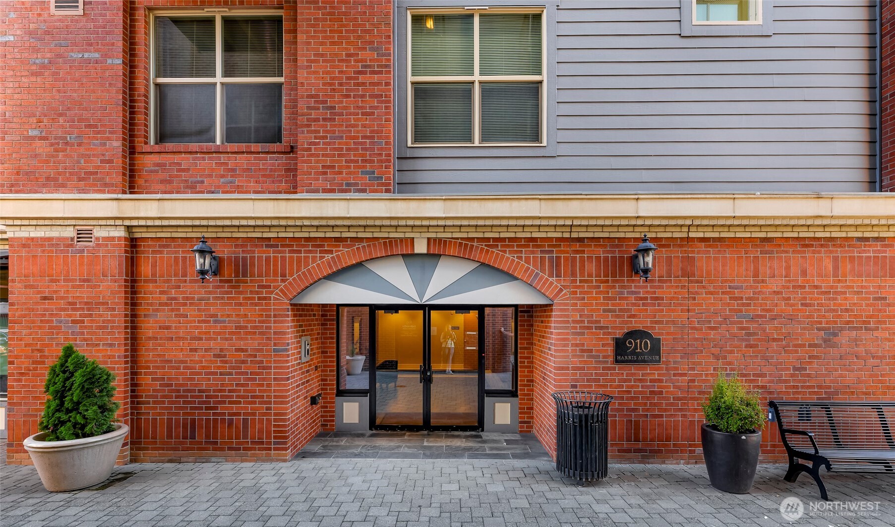 910 Harris Avenue Unit: 304