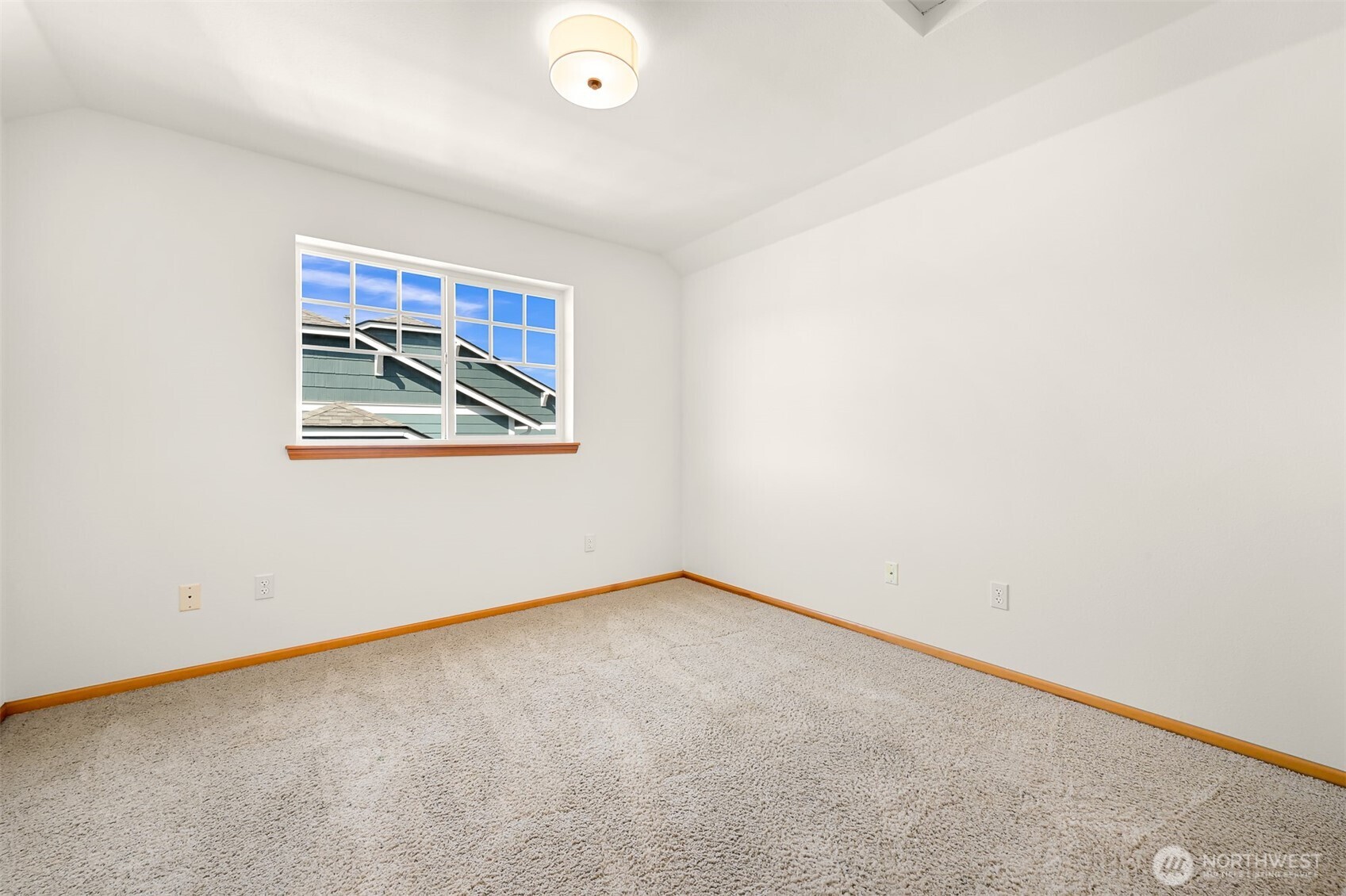 6213 Lincoln Drive