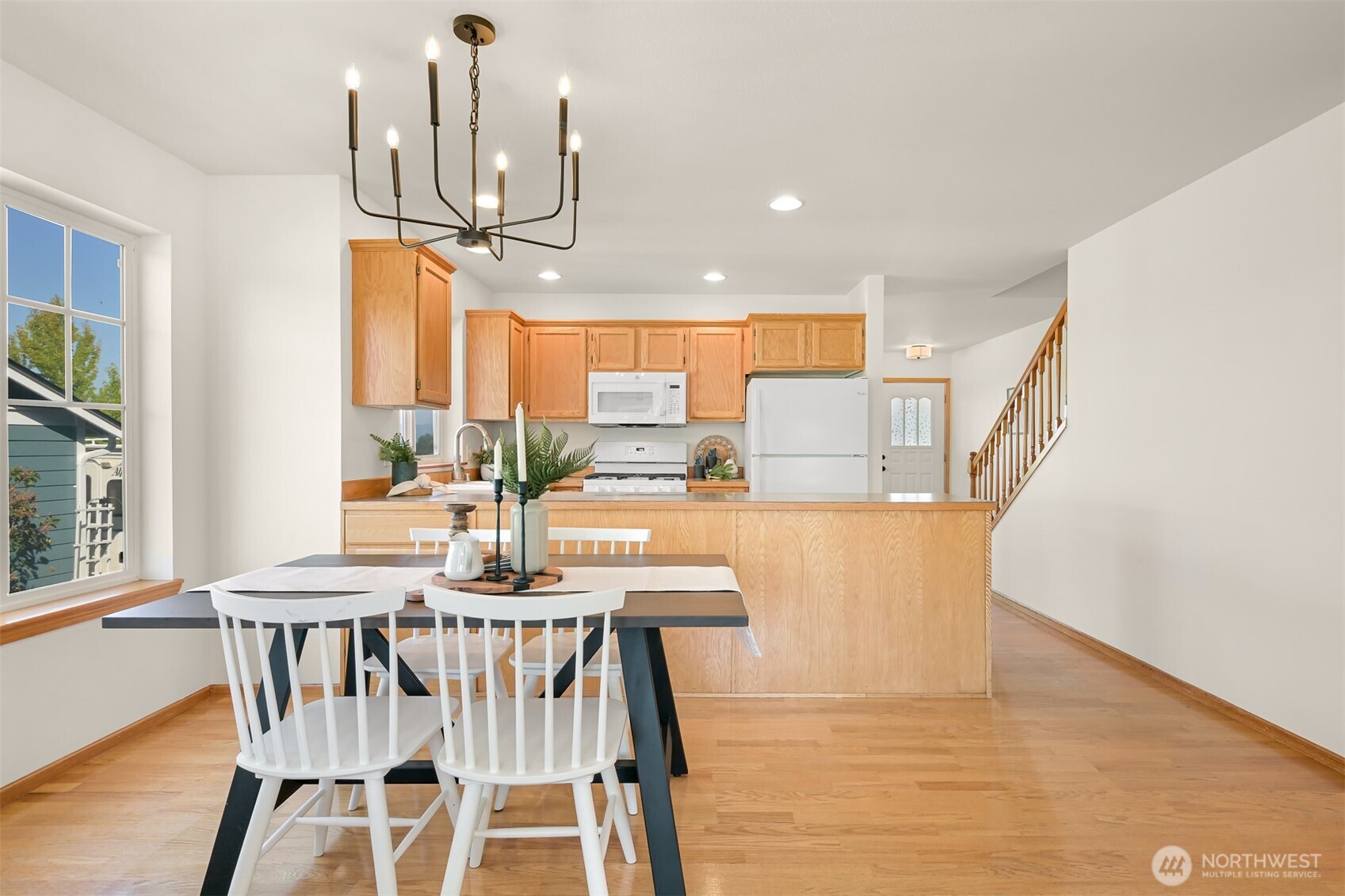6213 Lincoln Drive