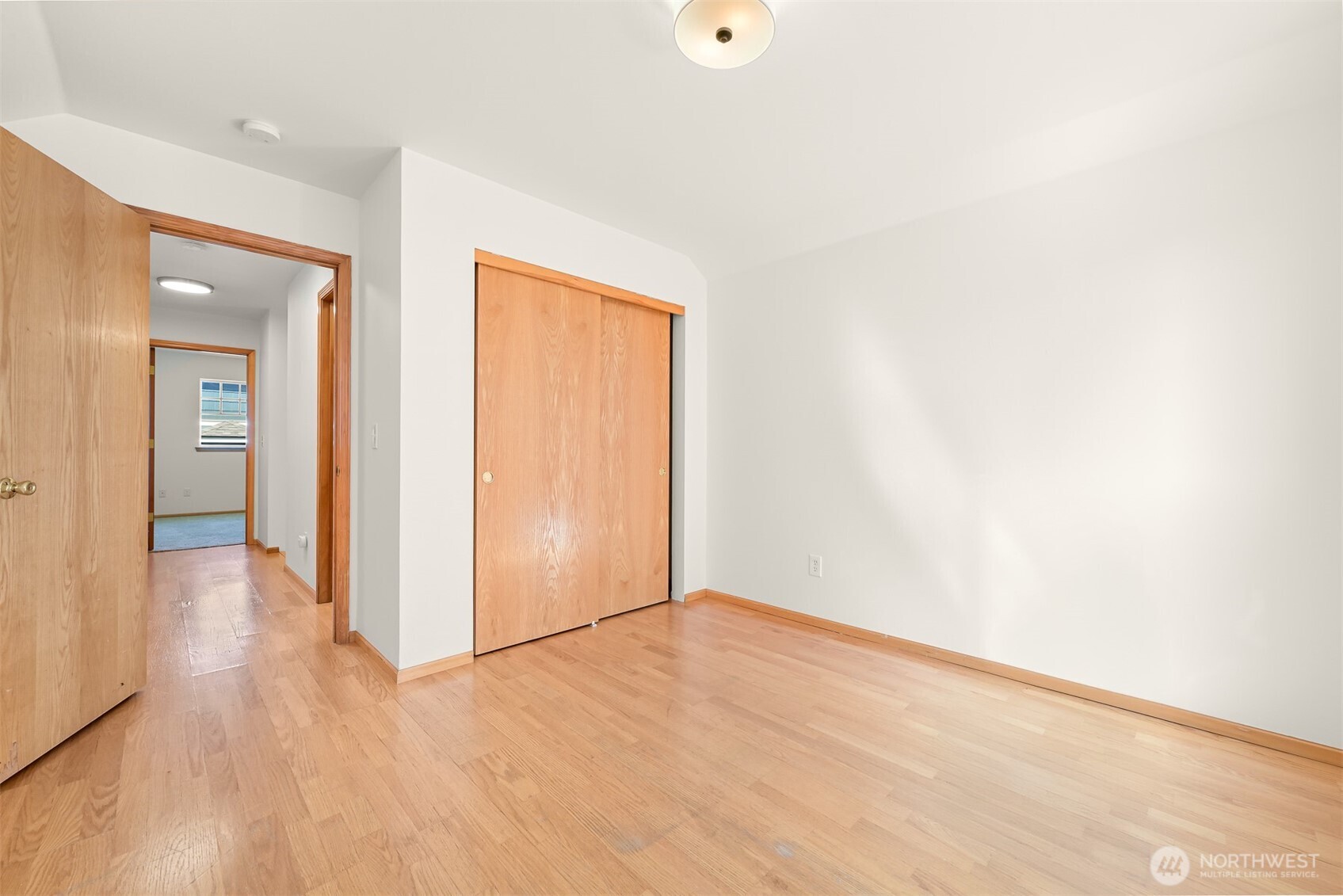 6213 Lincoln Drive