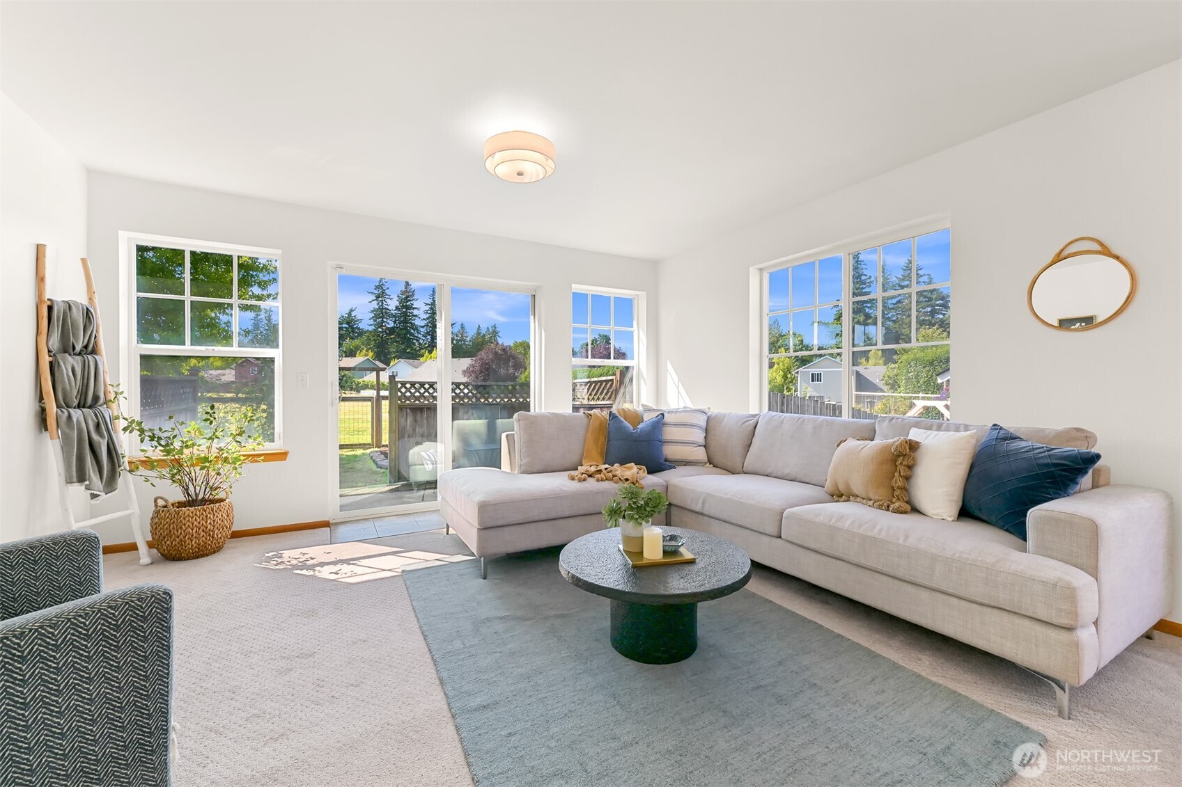6213 Lincoln Drive
