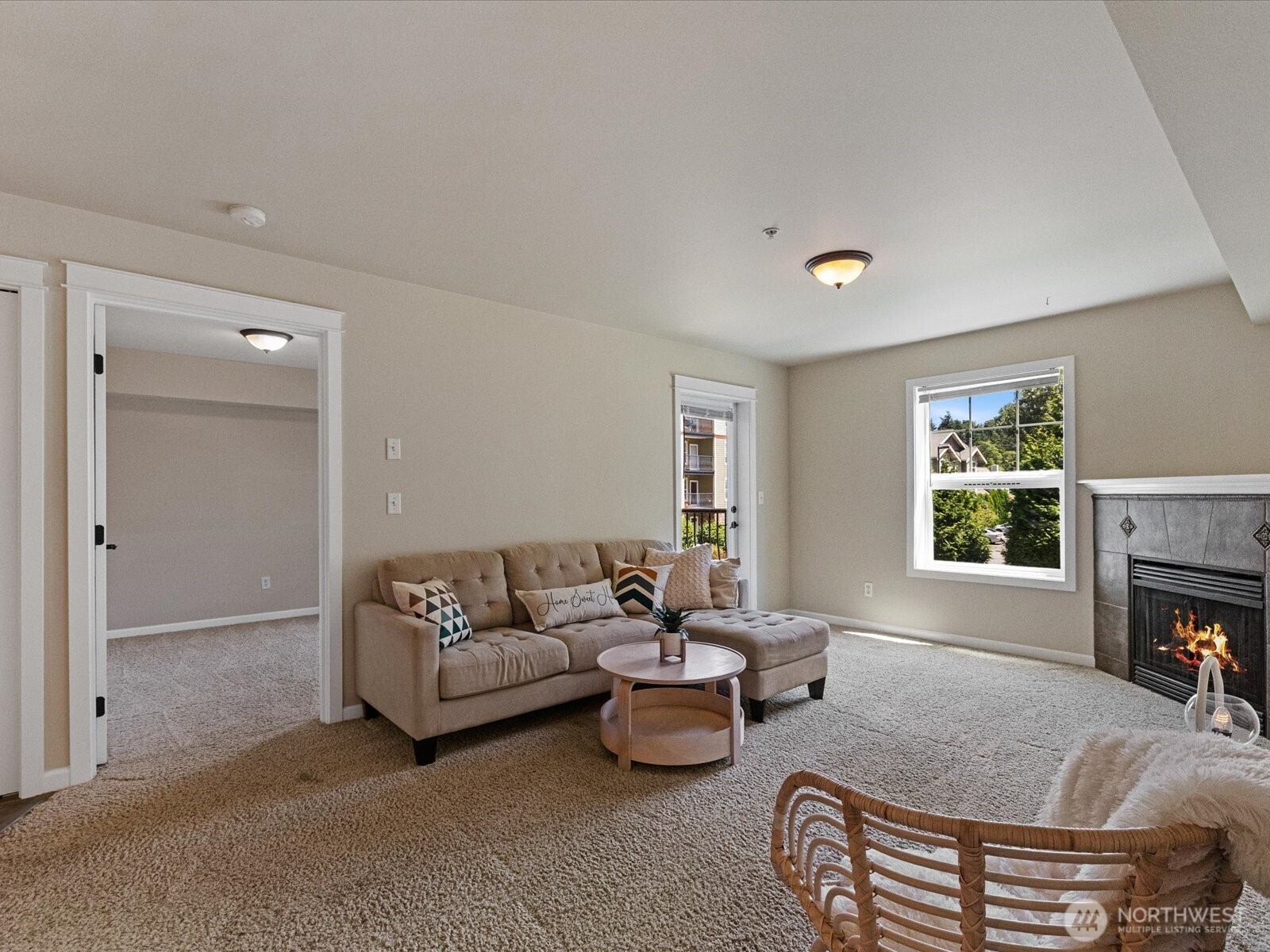 690 32nd Street Unit: B205