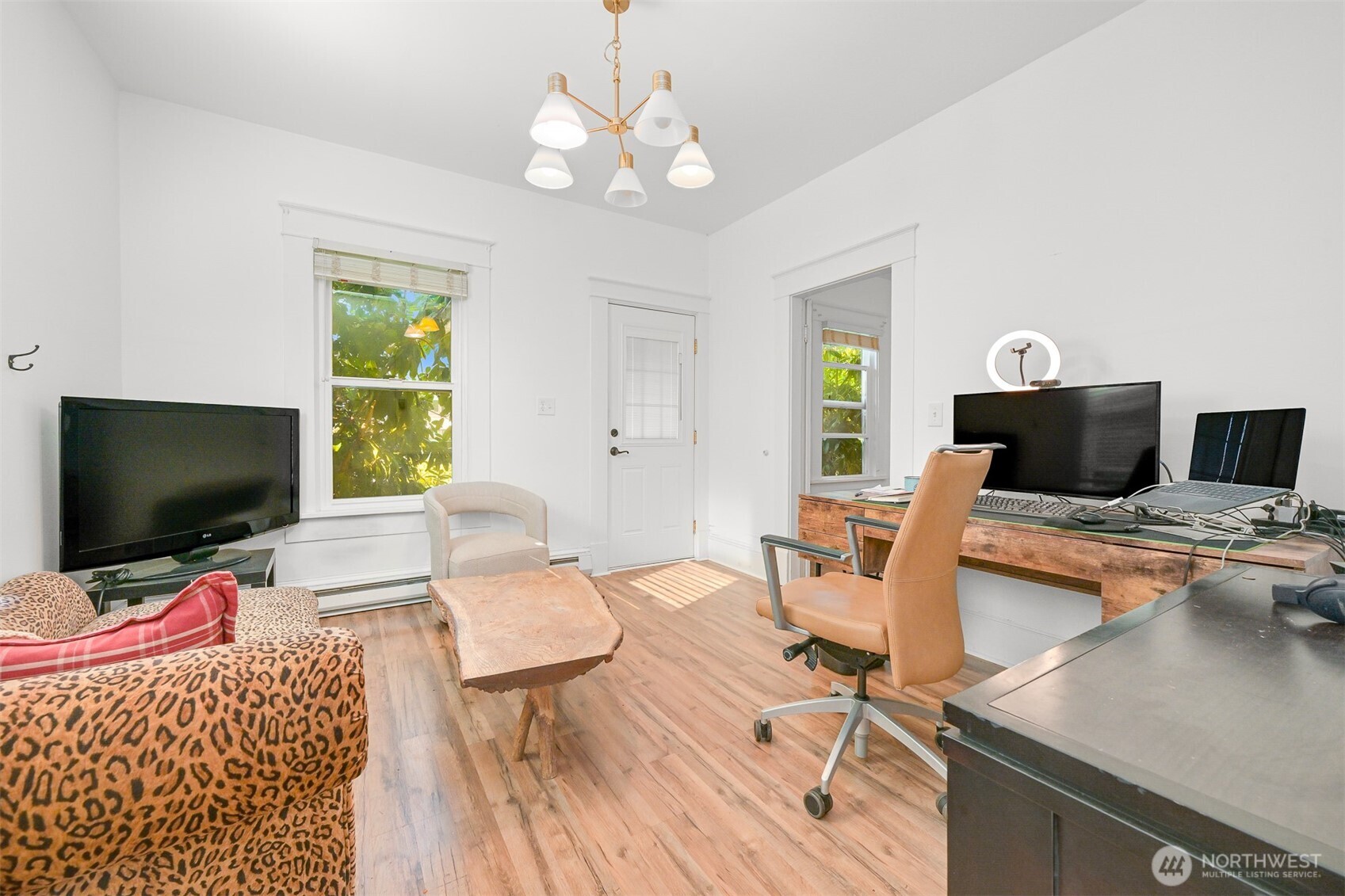 1302 Larrabee Avenue