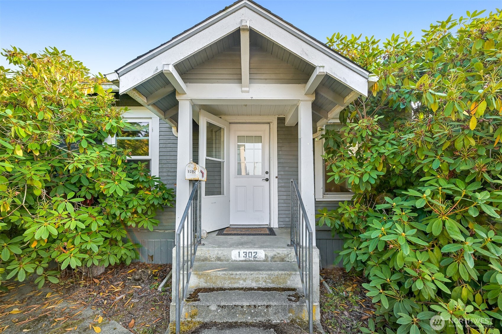 1302 Larrabee Avenue