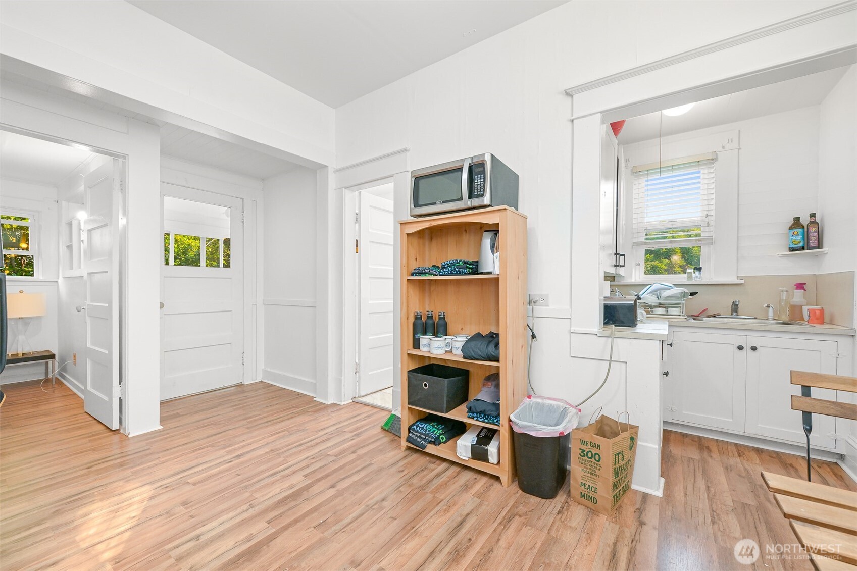 1302 Larrabee Avenue