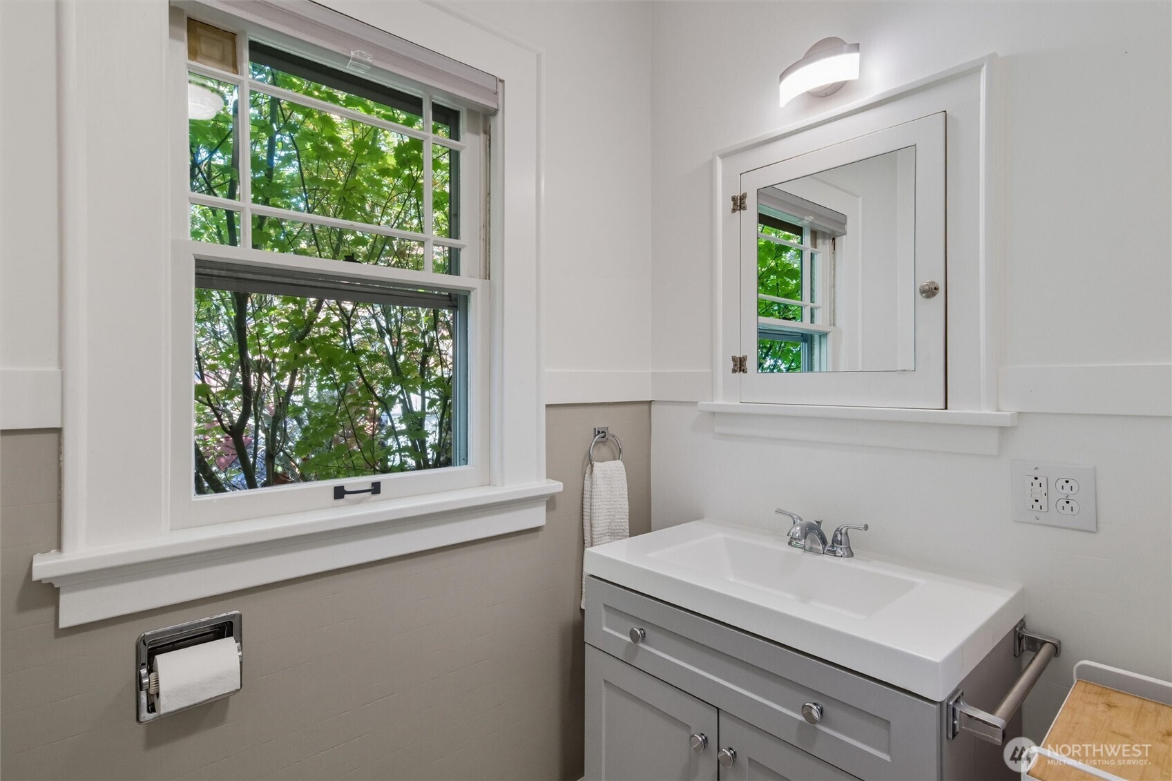 706 16th Street Unit: A&B