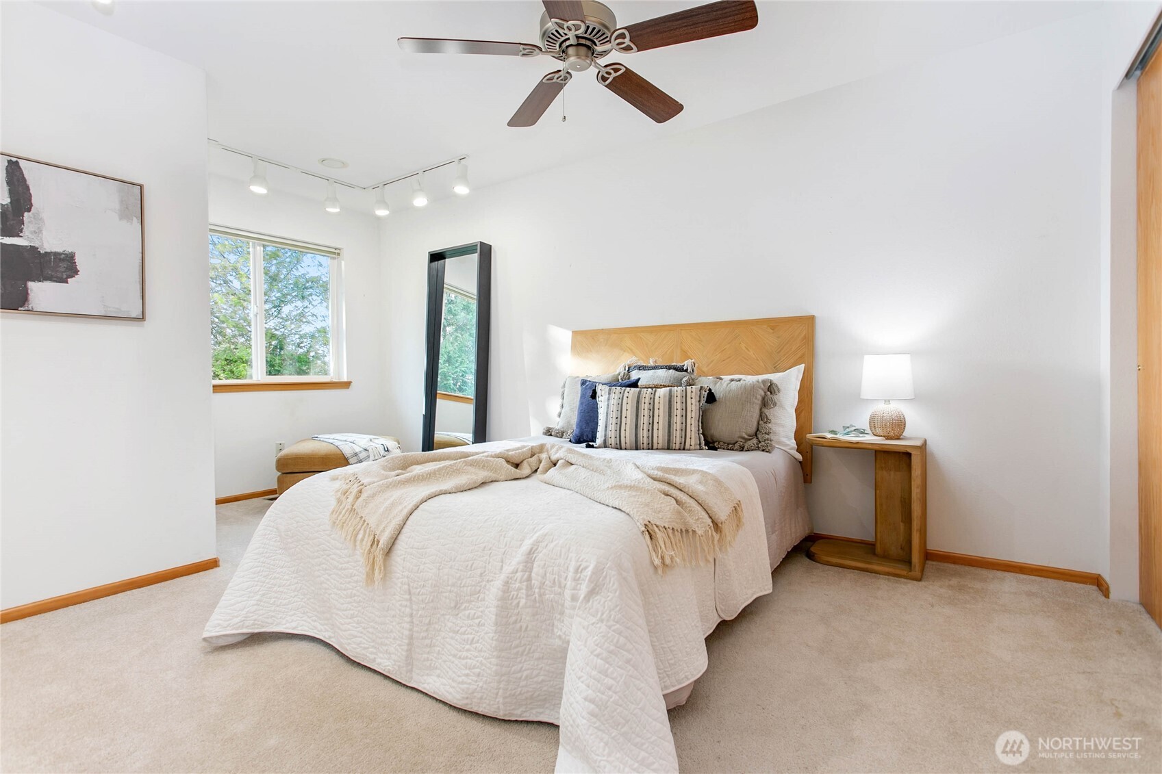 4627 Boardwalk Drive