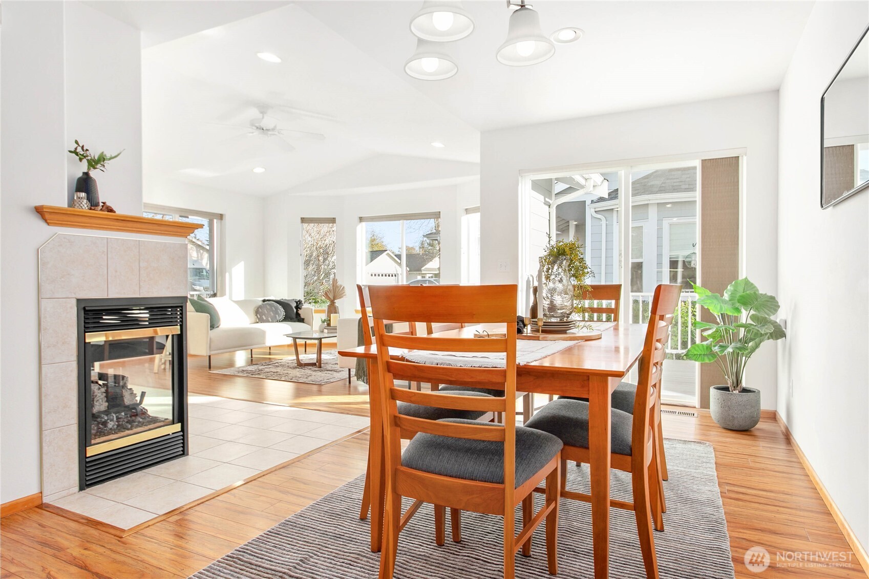 4627 Boardwalk Drive