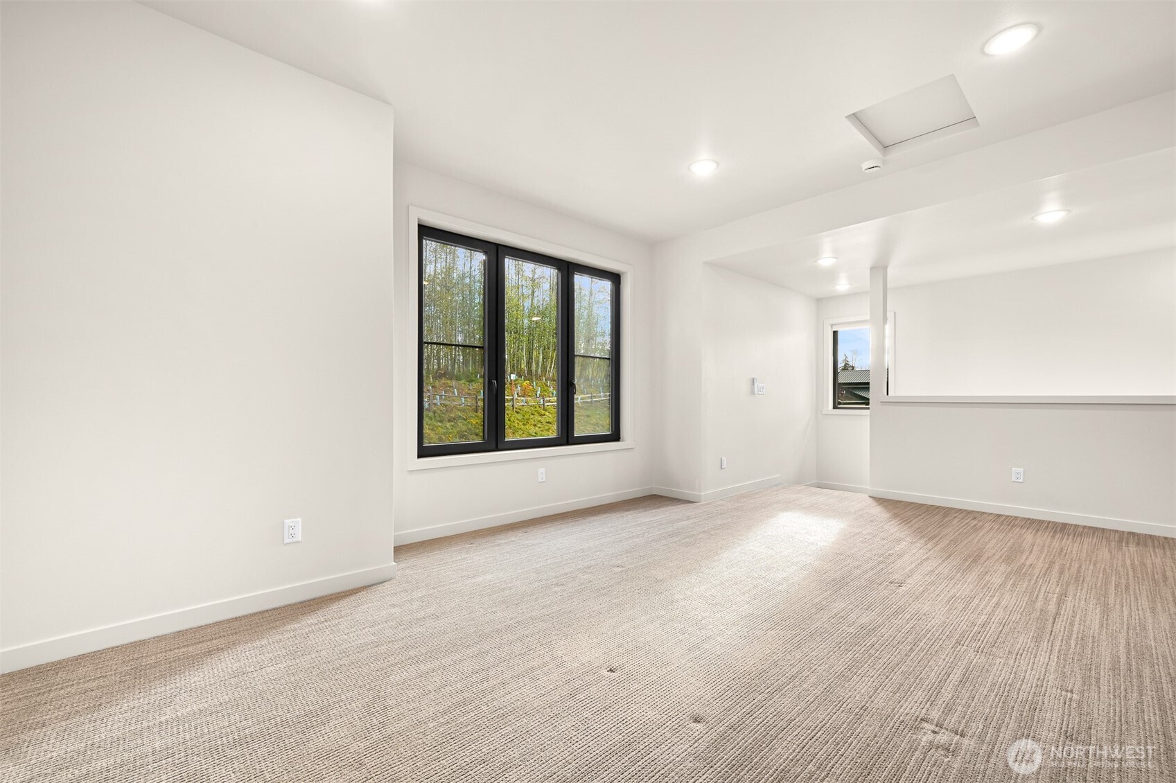 4268 Creston Way