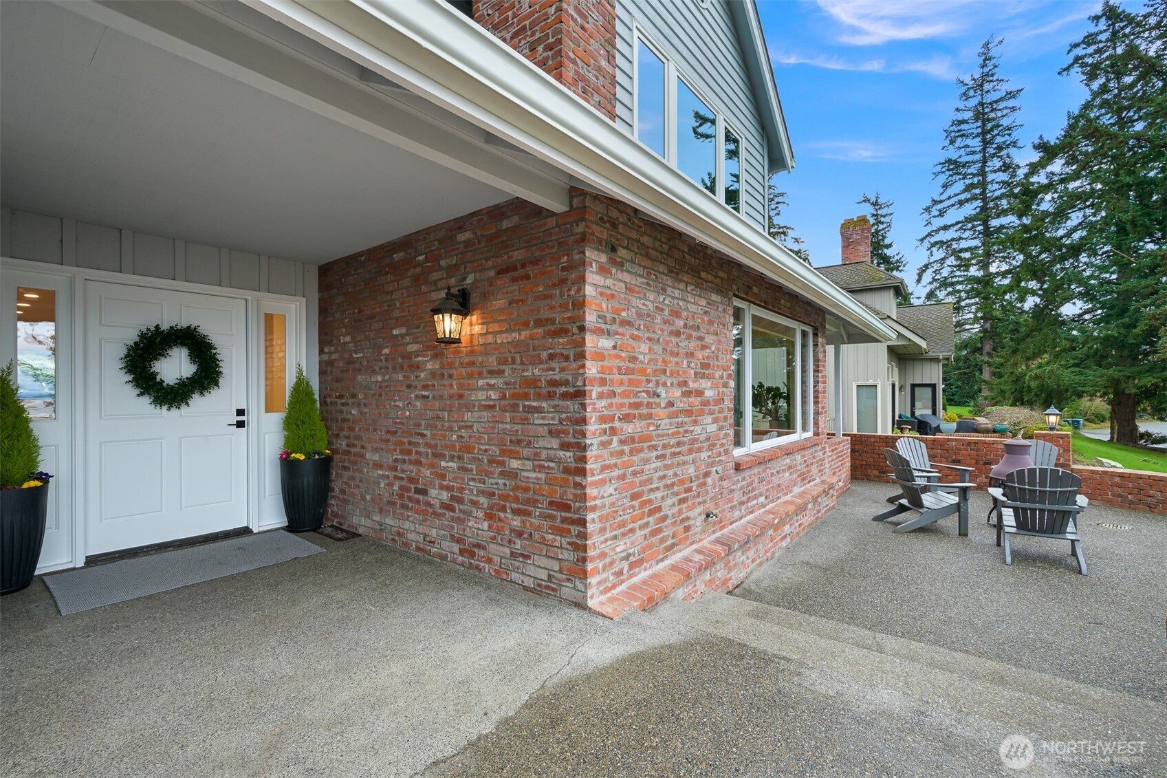 25 Shorewood Drive