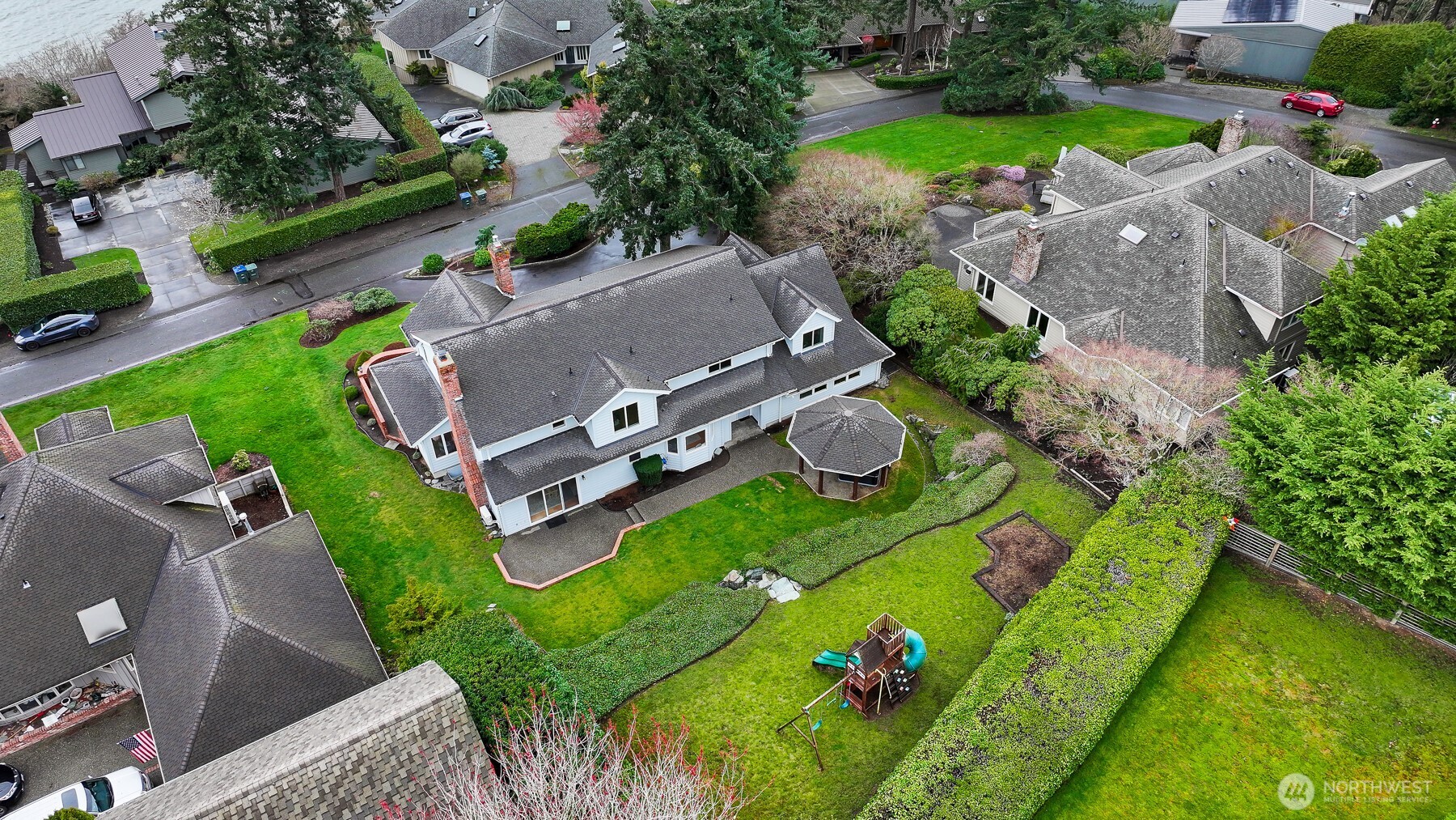 25 Shorewood Drive