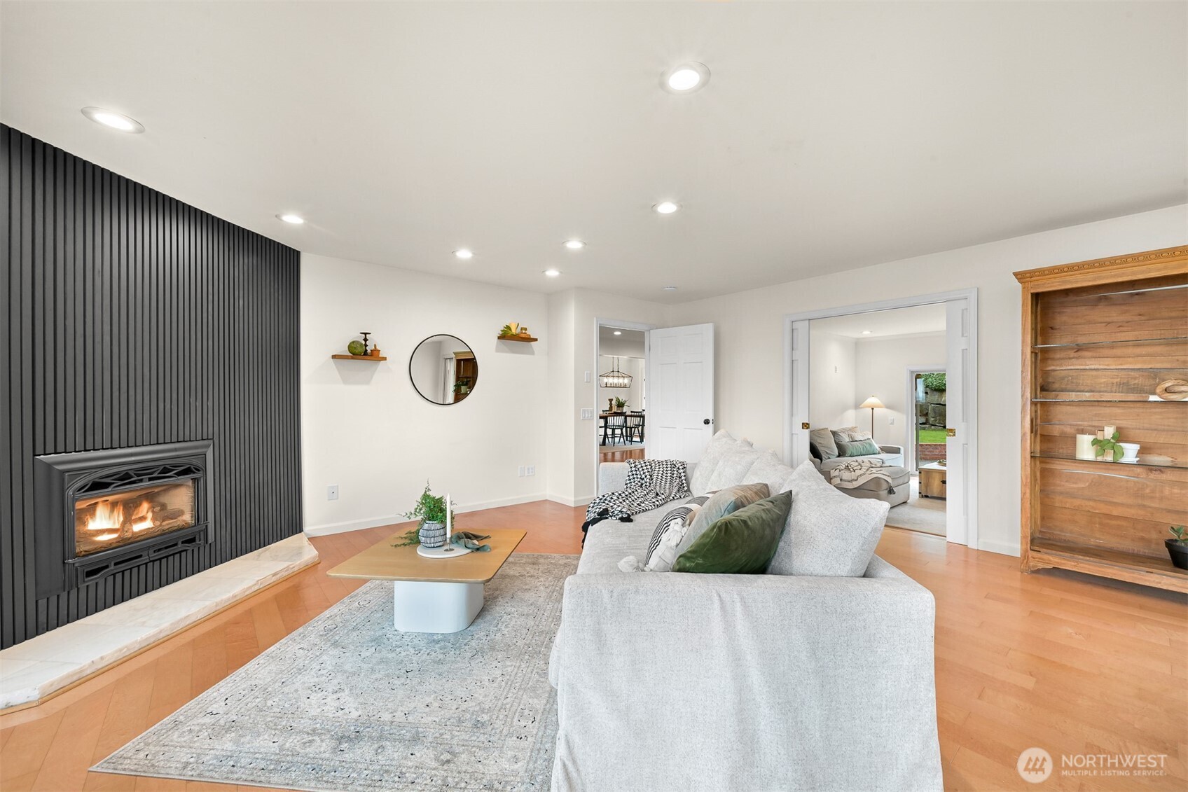 25 Shorewood Drive