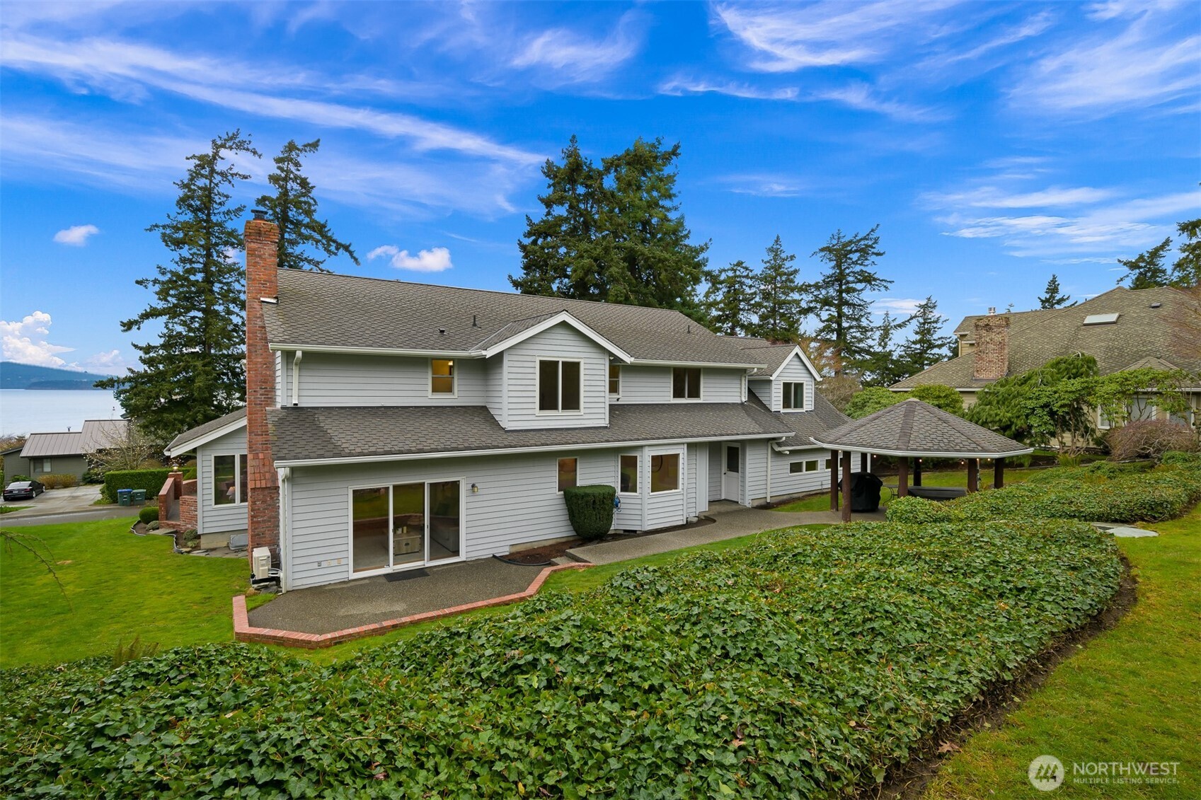 25 Shorewood Drive