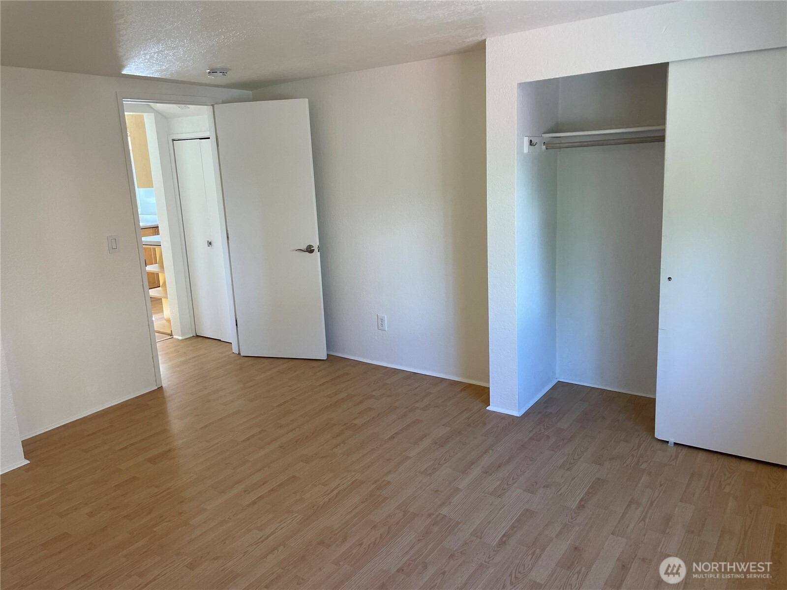 1007 22nd Street Unit: 98225