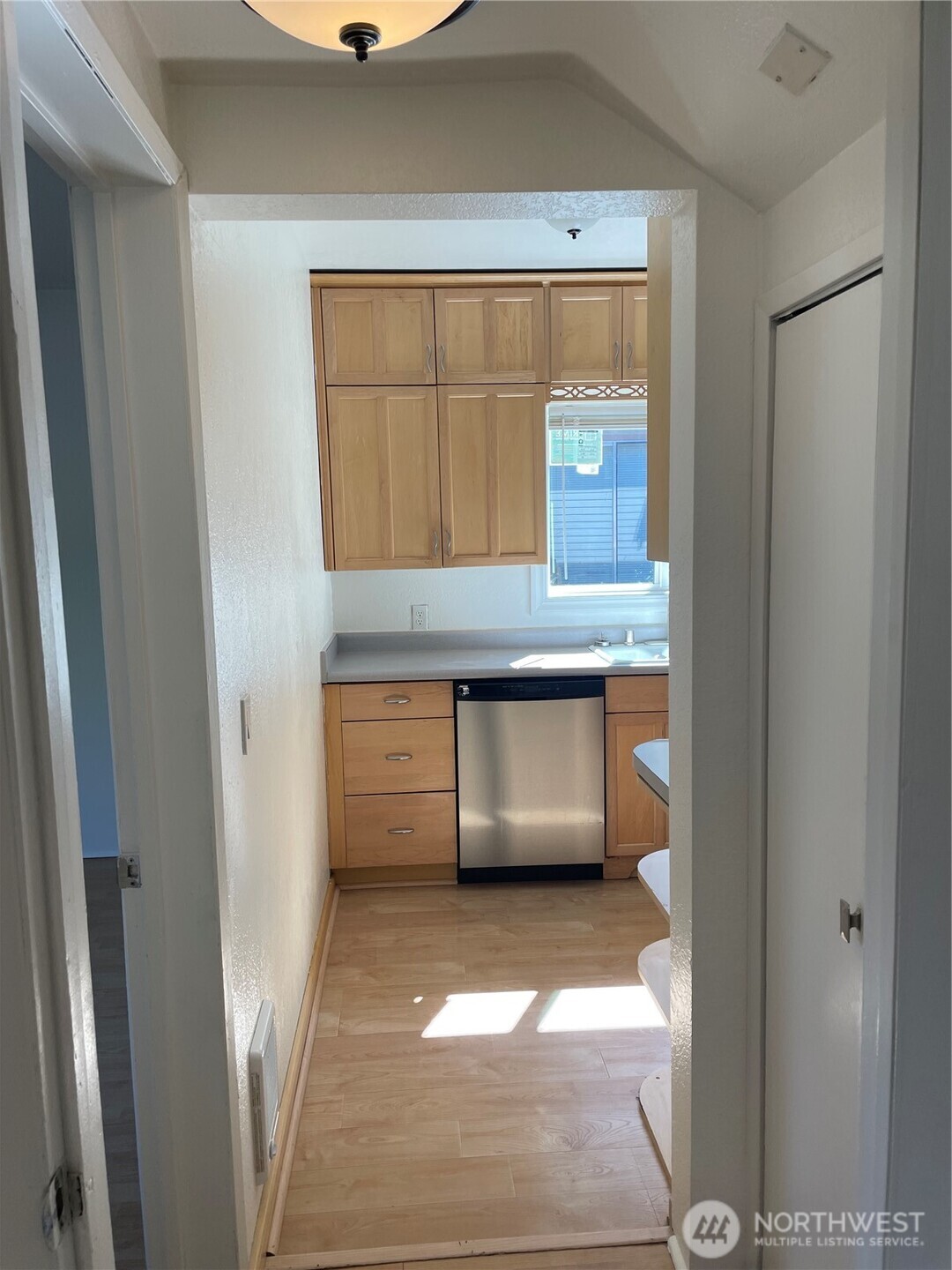 1007 22nd Street Unit: 98225