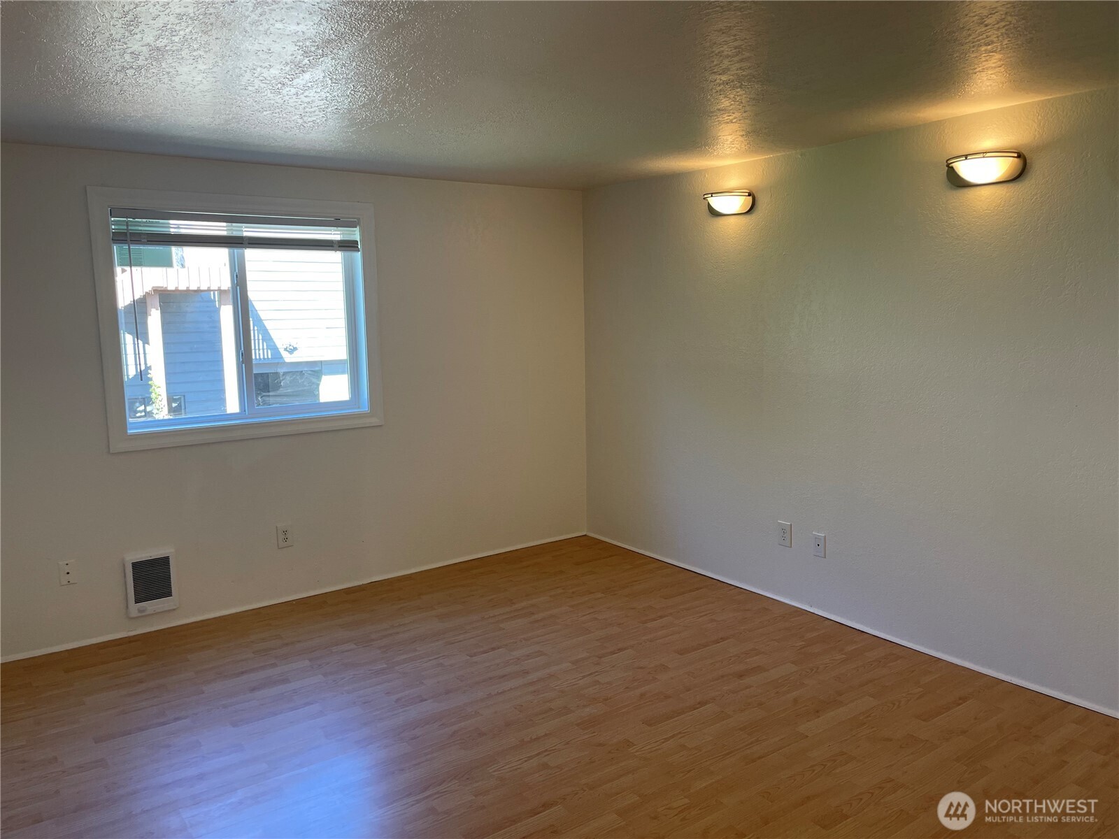1007 22nd Street Unit: 98225