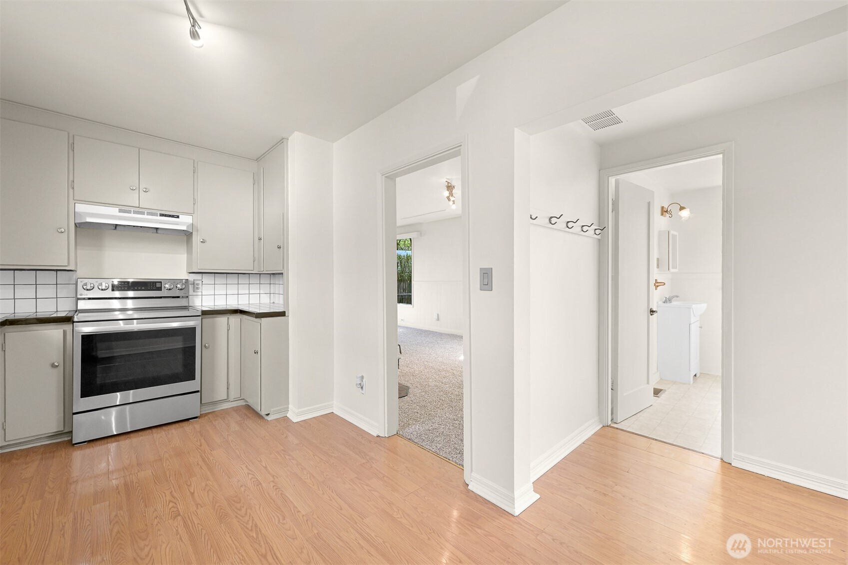 2085 Cottage Place