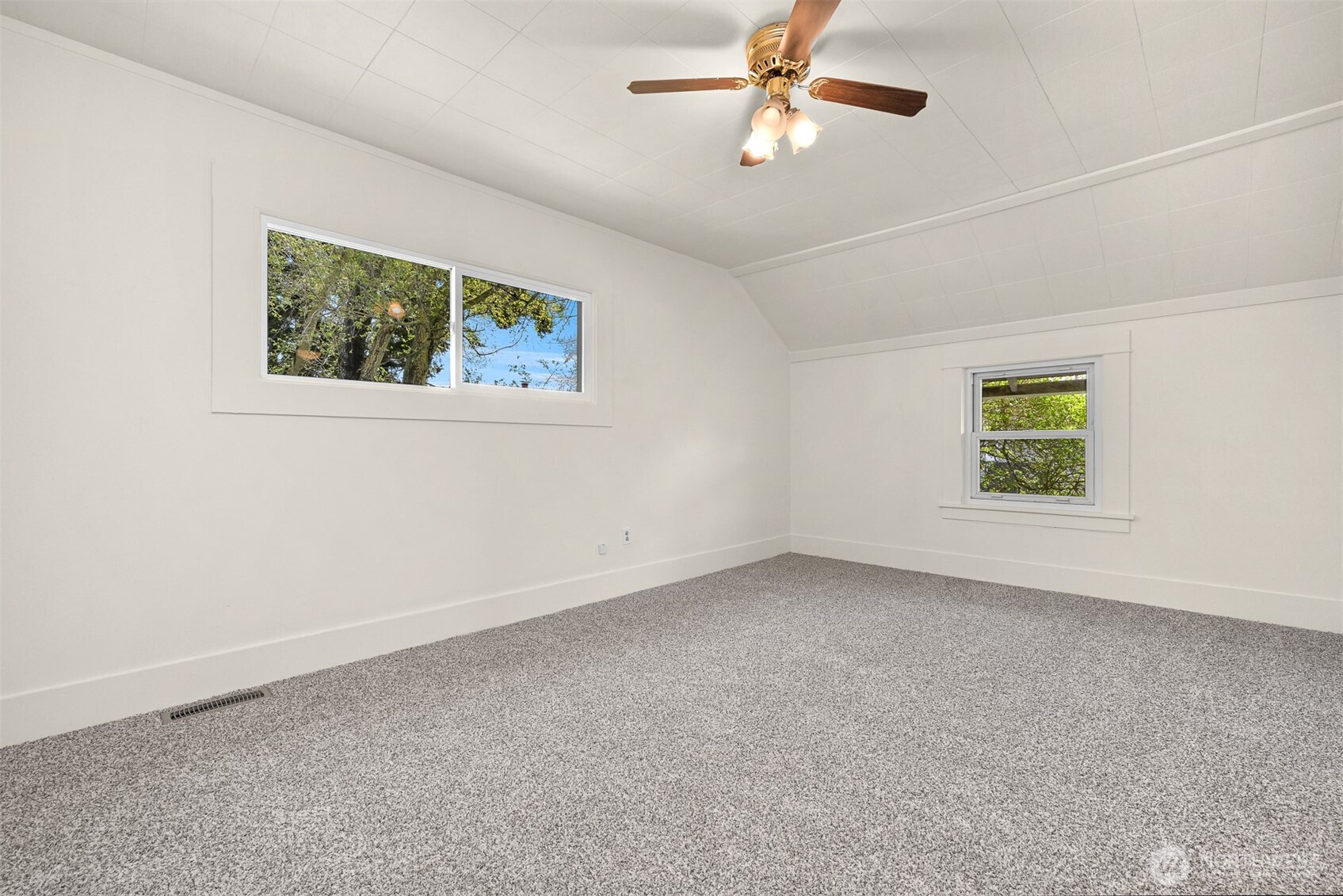 2085 Cottage Place