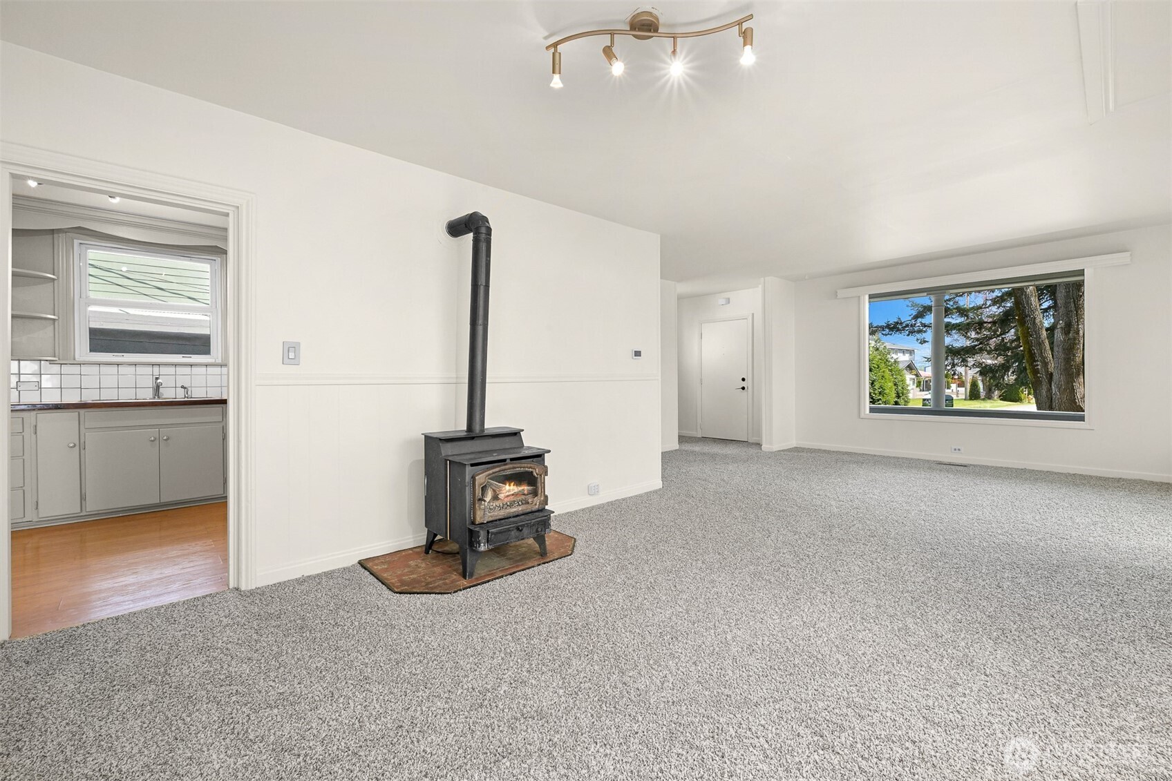 2085 Cottage Place